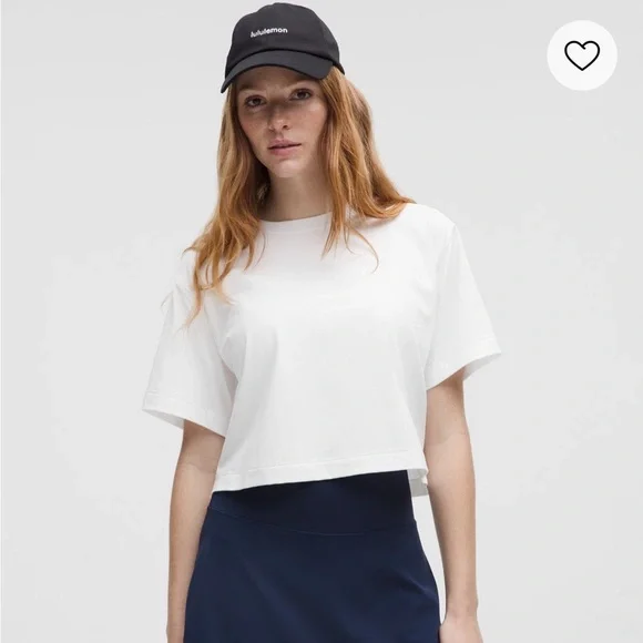 Lululemon Athletica White Short Sleeve Tee - Picture 2 of 6